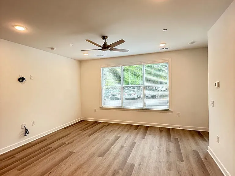 4904 Chelan Xing #93 — Photo 3