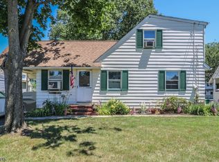 204 North Ln, Clark, NJ 07066