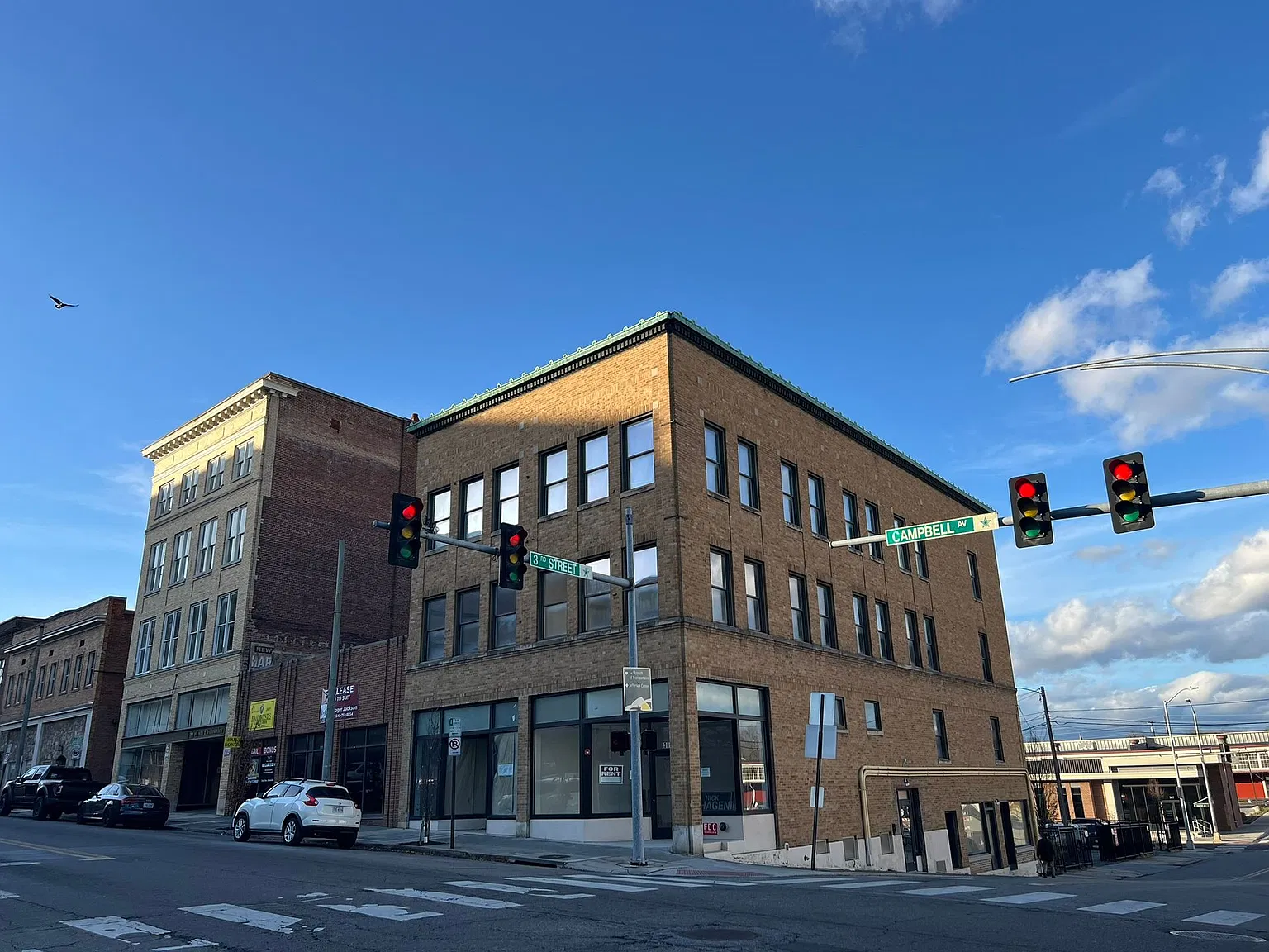 301 Campbell Avenue- Downtown-Live, Work, & Play — Photo 2