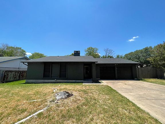 2nd image of 909 Cripple Creek Dr