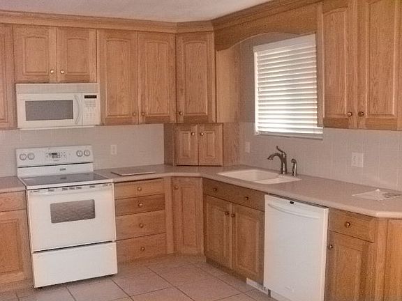 3rd image of 5355 S Skeeswood Cir