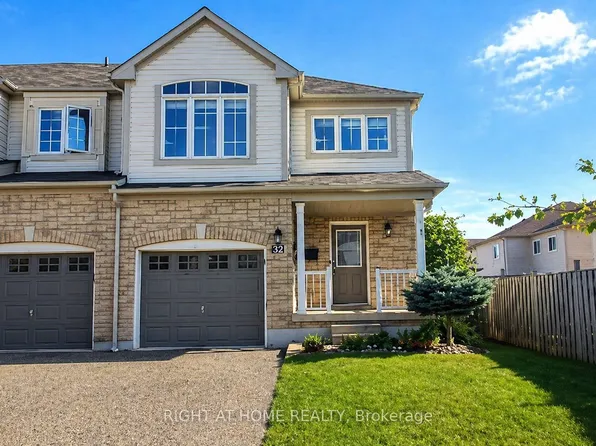 32 Toscana Dr, Whitby, ON L1R 3N6