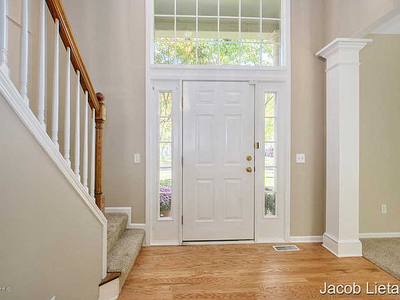 5th image of 4334 Orchard Creek Dr SE