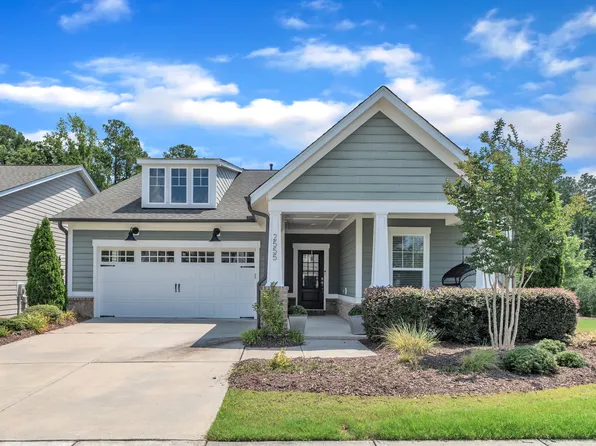 2555 Kylewynd Pl, New Hill, NC 27562
