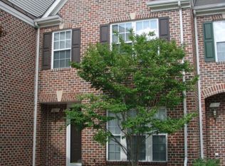 6117 Madison Crest Ct, Falls Church, VA 22041