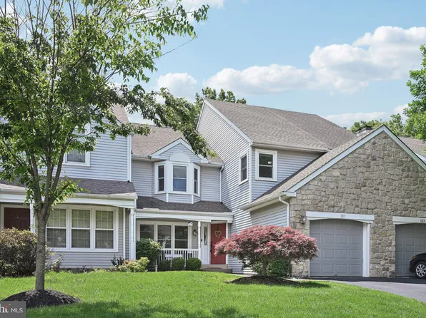 131 Blue Ribbon Dr, North Wales, PA 19454