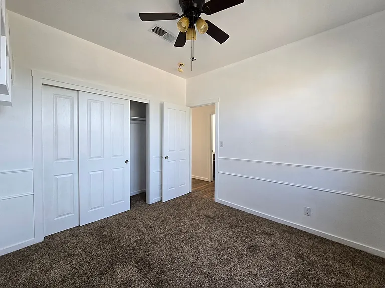 3 Wood Flower Pl — Photo 23