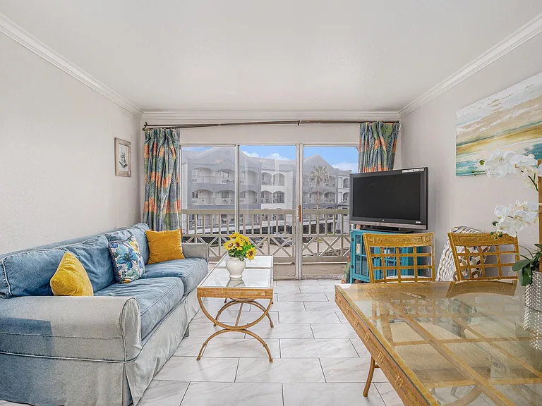 6300 Seawall Blvd #3226 — Photo 2