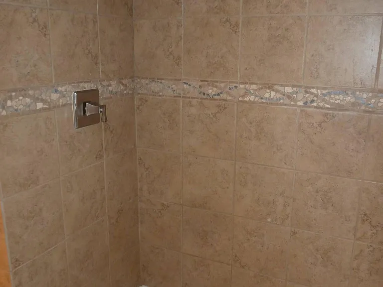 1901 NE Wells Acres Rd — Photo 12