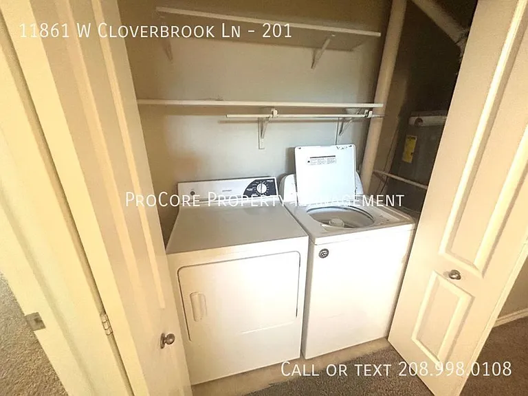 11861 W Cloverbrook Ln — Photo 14