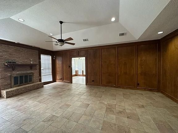 4th image of 3423 Haven Oaks Dr