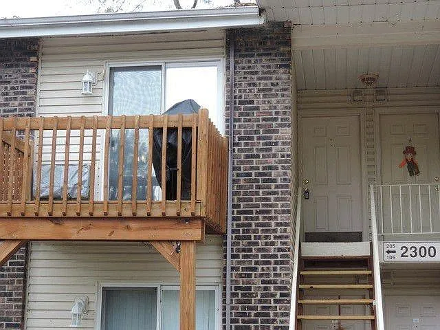 1_Building_Front