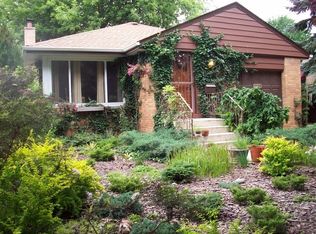 5926 N Indian Rd, Chicago, IL 60646