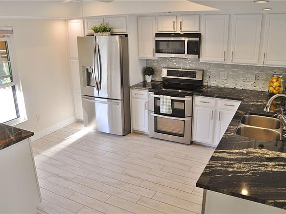 3rd image of 745 Pinellas Bayway S APT 101