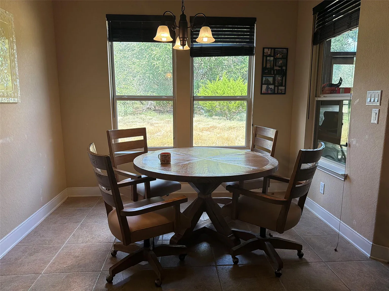 4 bed, 2.5 bath, 2966 sqft, $3,900 — Photo 1