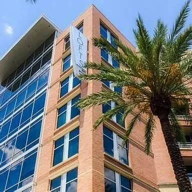 1 bed, 1.0 bath, 1093 sqft, $2,000 — Photo 2