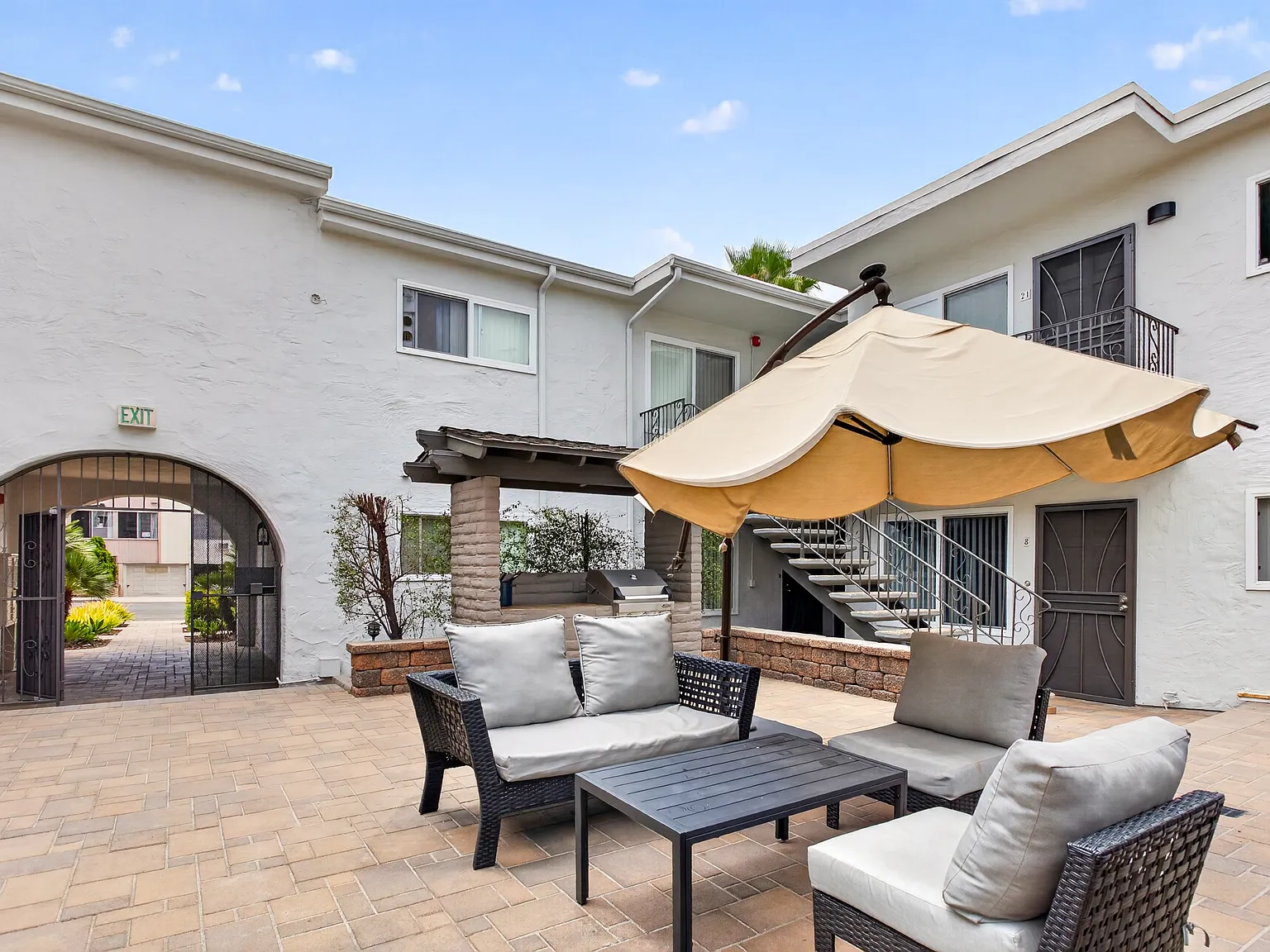 Casa Grande Apartments — Photo 4