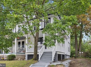 78 Oak Ln, Trenton, NJ 08618
