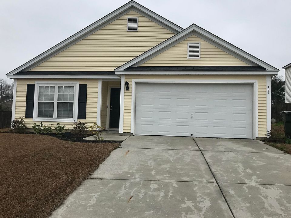 2nd image of 407 Crystal Oaks Ln