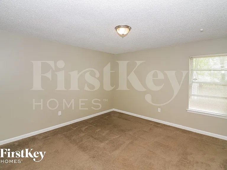 6047 Tiffany Rd — Photo 6