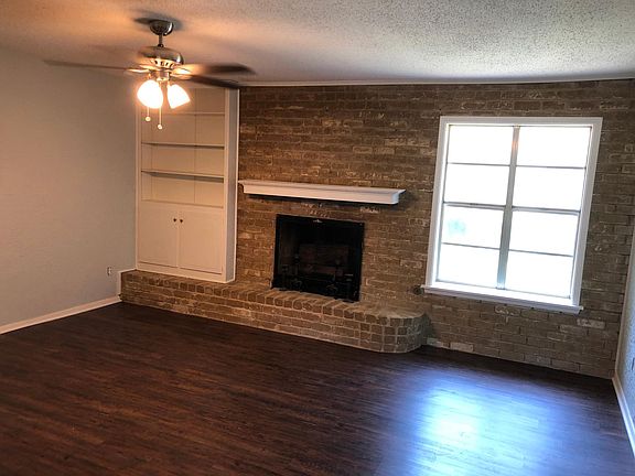 2nd image of 4901 Stacey Ave #4903