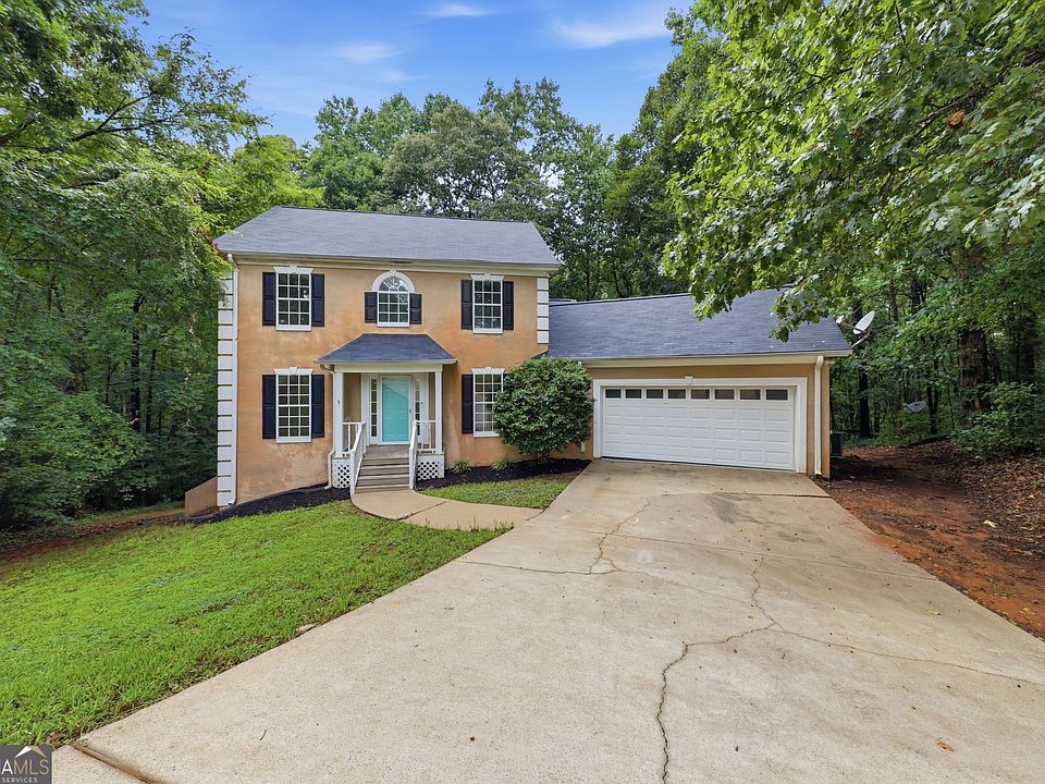 1st image of 208 Foxdale Ct