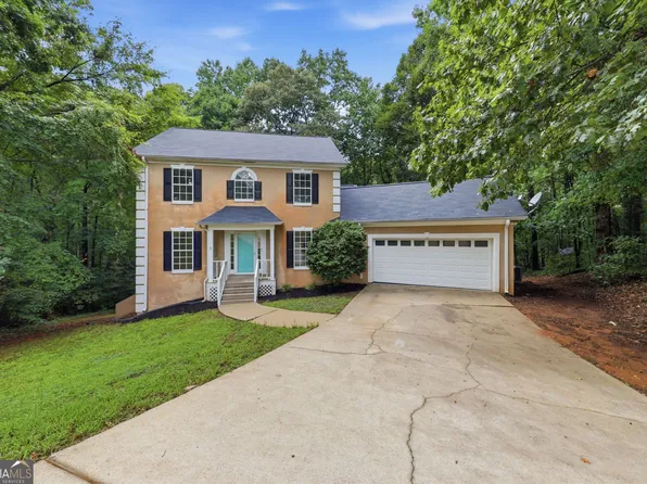 208 Foxdale Ct, Lagrange, GA 30240