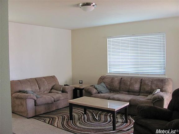3rd image of 931 Beaver Park Way