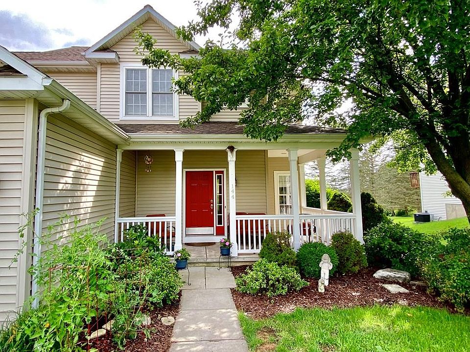 1st image of 144 Saint Andrews Dr