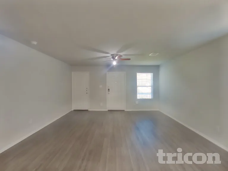 7422 Summer Blossom Ct — Photo 3