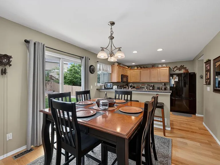 2109 Blue Wing Dr — Photo 3