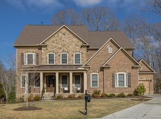 1010 Desborough Dr, Matthews, NC 28104