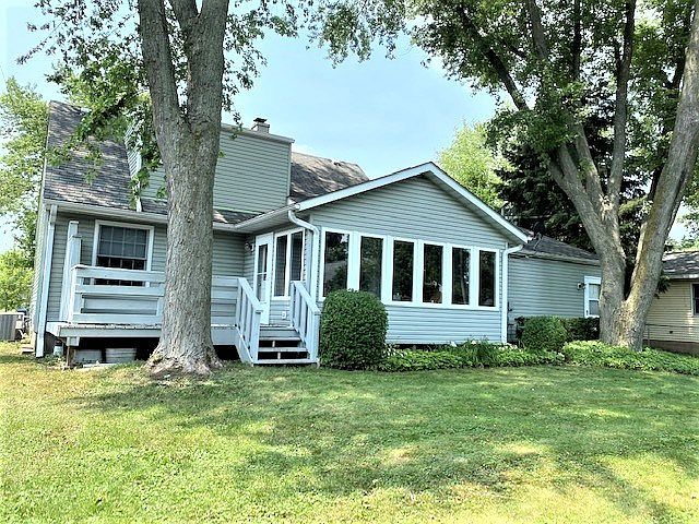 2nd image of 1708 Prather Ln