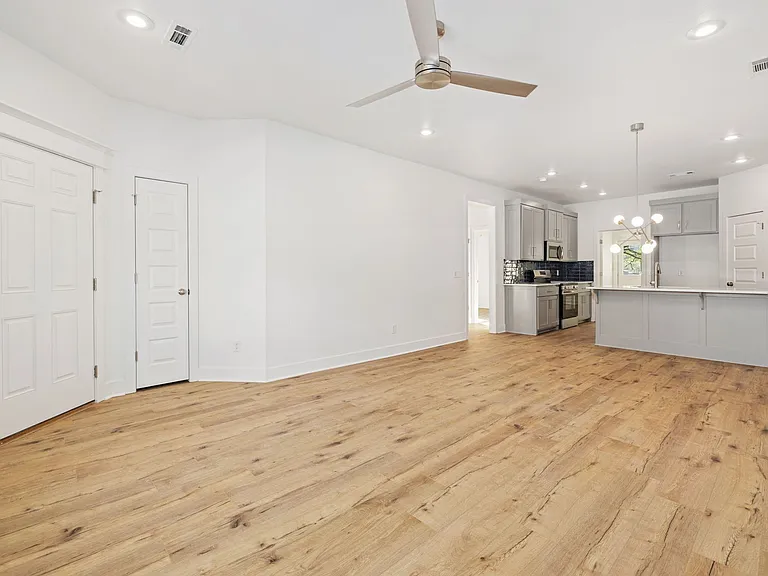 2763 W Rutledge Ln #2 — Photo 12