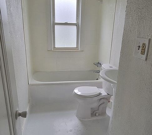 5th image of 2301 La Belle St #A