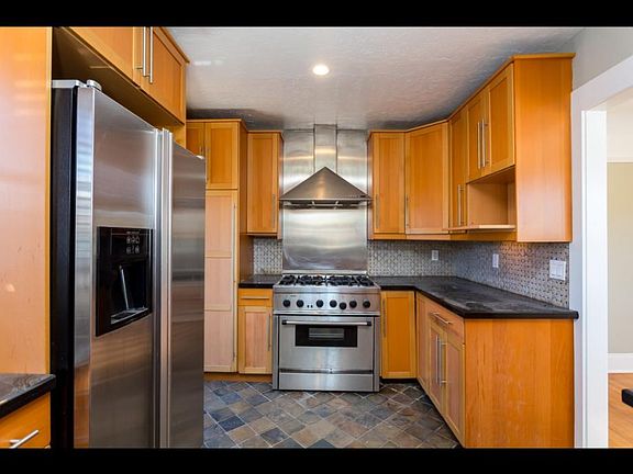 5th image of 4982 Hawley Blvd #A