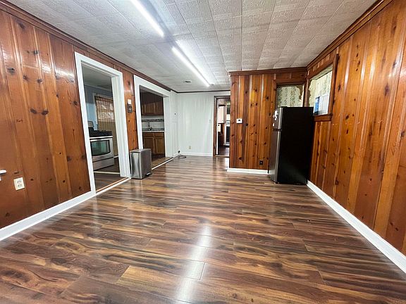 5th image of 3102 Crestmont Dr