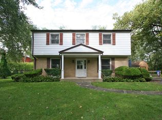 220 80th St, Willowbrook, IL 60527