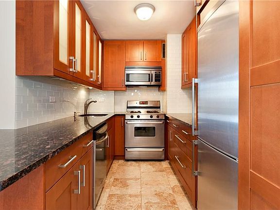 3rd image of 400 Central Park W APT 15E