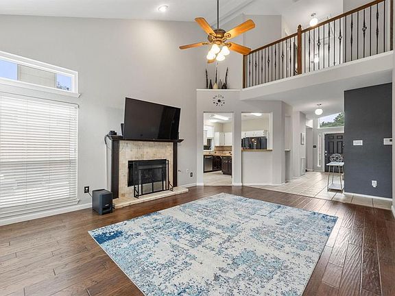 2nd image of 10713 Alexandria Dr #10713