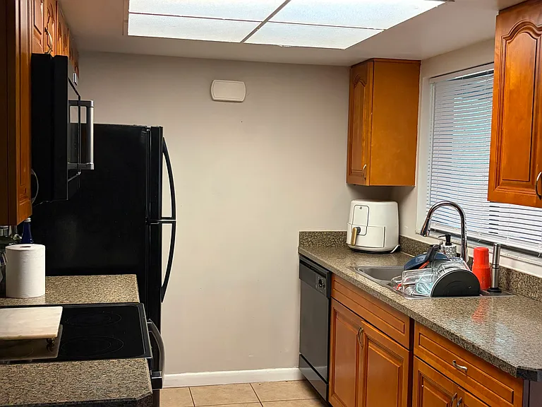 5410 Windridge Ln — Photo 2