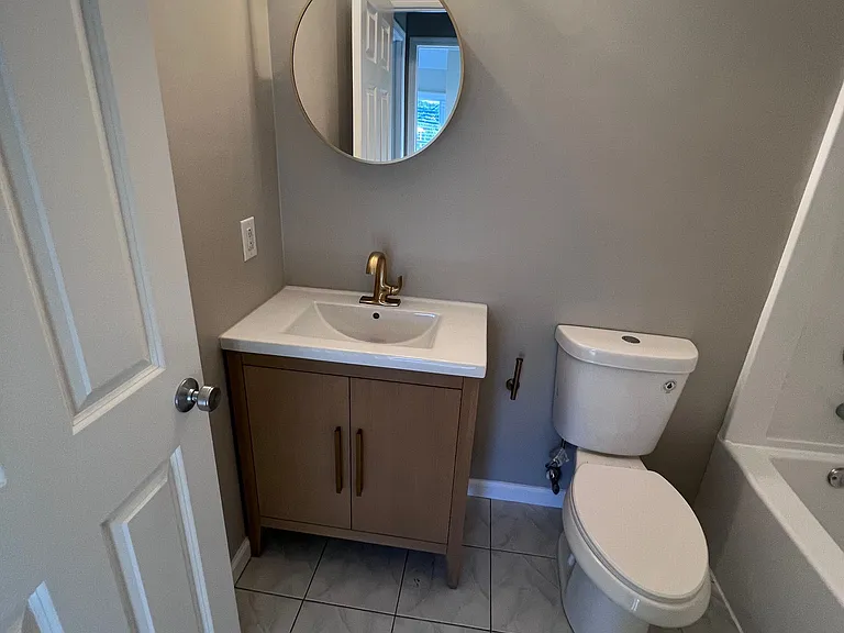 441 Manville Rd #4 — Photo 5