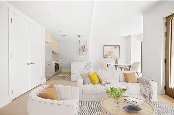 Living room, photo 2