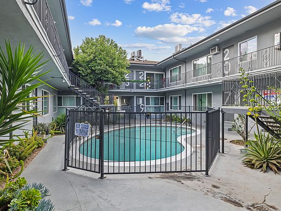 4th image of 5427 Carlton Way APT 17