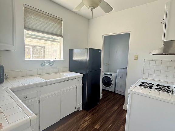 2nd image of 236 Chestnut St