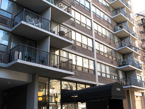 2nd image of 2740 N Pine Grove Ave APT 3A
