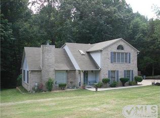 1531 Hidden Meadow Dr, Cottontown, TN 37048