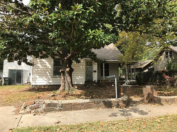 2nd image of 609 N Chickasaw Ave