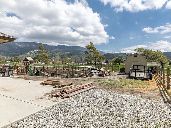 4th image of 28260 Braeburn Pl