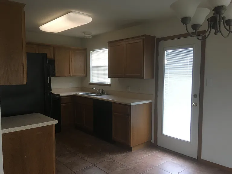 1525 Fianna Place Ct — Photo 2